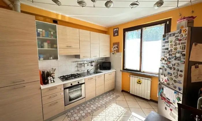Rexer-Gavirate-Trilocale-doppi-servizi-e-box-doppio-Altro