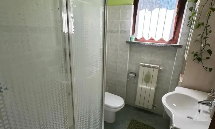 Rexer-Gavirate-Trilocale-doppi-servizi-e-box-doppio-Altro