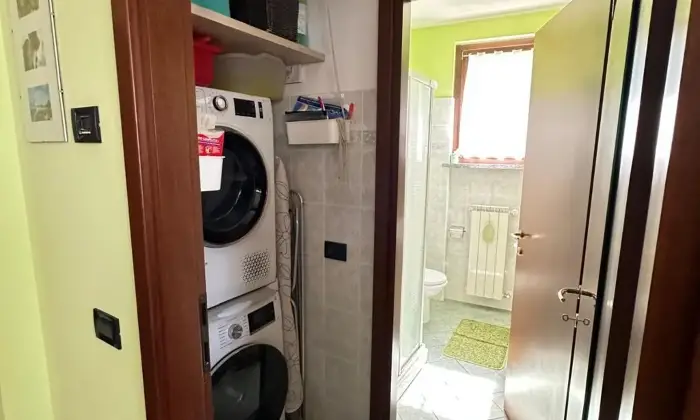 Rexer-Gavirate-Trilocale-doppi-servizi-e-box-doppio-Altro