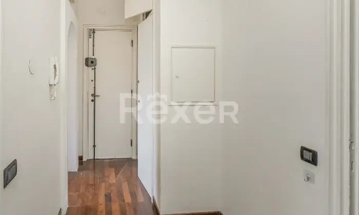 Rexer-Genova-Ampio-e-luminoso-appartamento-in-conteso-signorile-Altro