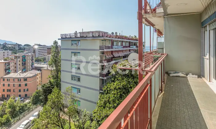 Rexer-Genova-Ampio-e-luminoso-appartamento-in-conteso-signorile-Altro