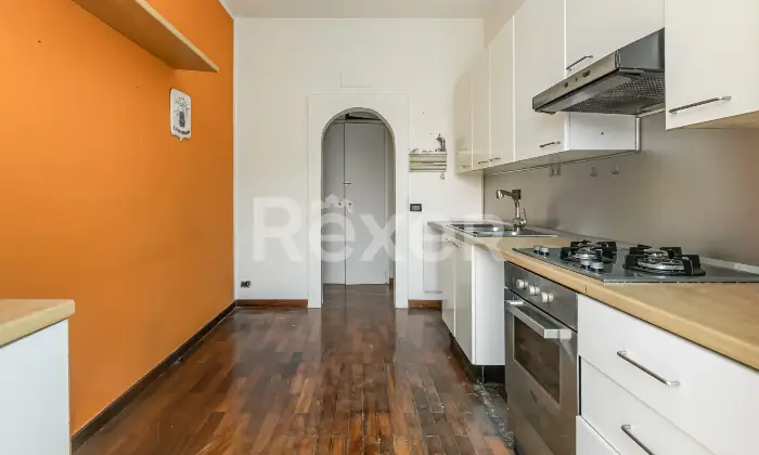 Rexer-Genova-Ampio-e-luminoso-appartamento-in-conteso-signorile-Altro