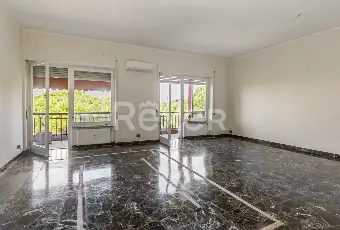 Rexer-Genova-Ampio-e-luminoso-appartamento-in-conteso-signorile-Altro