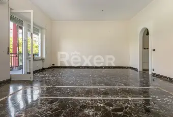 Rexer-Genova-Ampio-e-luminoso-appartamento-in-conteso-signorile-Altro