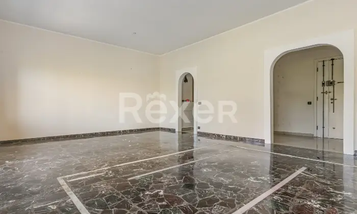 Rexer-Genova-Ampio-e-luminoso-appartamento-in-conteso-signorile-Altro