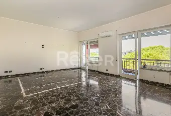 Rexer-Genova-Ampio-e-luminoso-appartamento-in-conteso-signorile-Altro