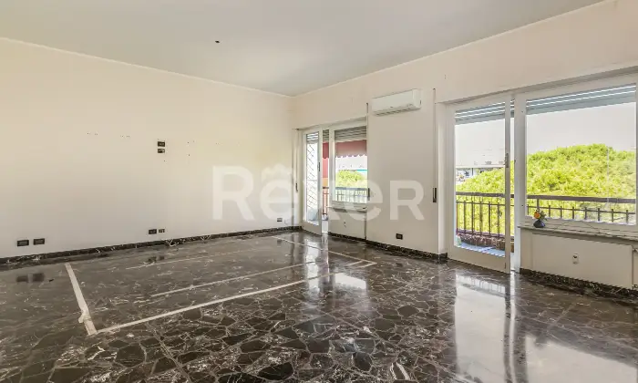 Rexer-Genova-Ampio-e-luminoso-appartamento-in-conteso-signorile-Altro