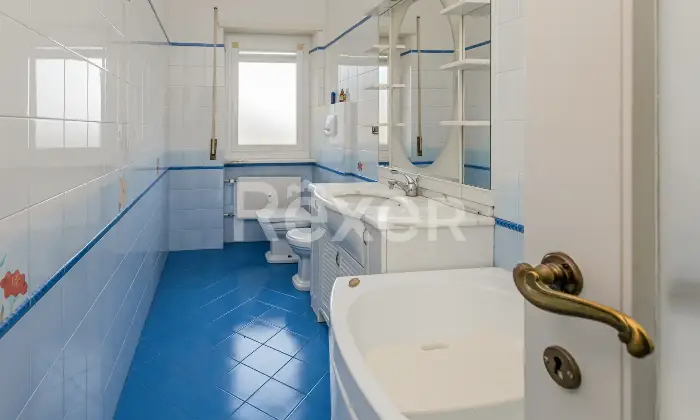 Rexer-Genova-Ampio-e-luminoso-appartamento-in-conteso-signorile-Altro