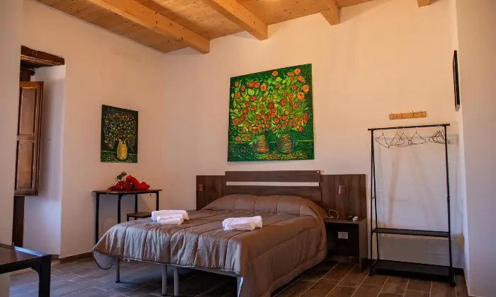 Rexer-Badolato-Vendita-palazzina-ristrutturata-CameraDaLetto