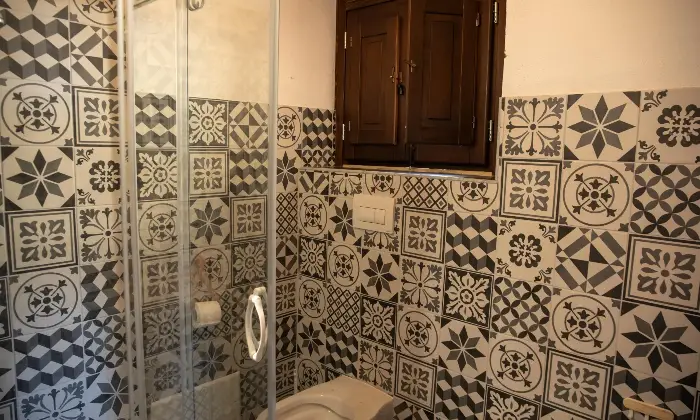 Rexer-Badolato-Vendita-palazzina-ristrutturata-Bagno