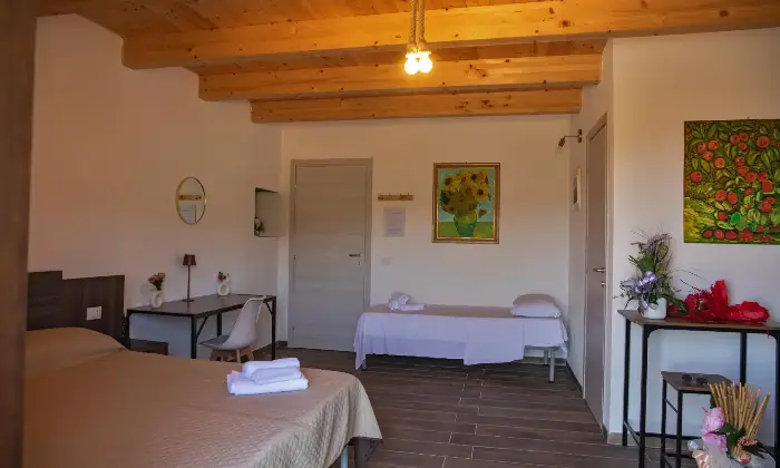 Rexer-Badolato-Vendita-palazzina-ristrutturata-CameraDaLetto