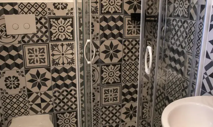 Rexer-Badolato-Vendita-palazzina-ristrutturata-Bagno