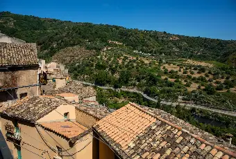 Rexer-Badolato-Vendita-palazzina-ristrutturata-Terrazzo