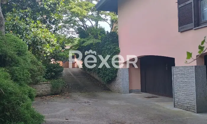 Rexer-Gallarate-Villa-singola-con-piscina-interna-sala-cinema-e-grande-giardino-Altro