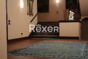 Rexer-Gallarate-Villa-singola-con-piscina-interna-sala-cinema-e-grande-giardino-Altro