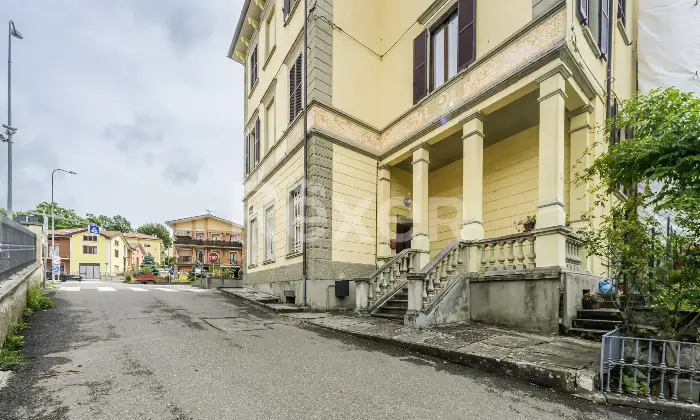 Rexer-Bedonia-Appartamento-signorile-di-grande-metratura-con-giardino-di-propriet-Altro
