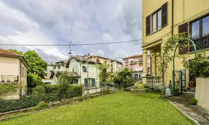 Rexer-Bedonia-Appartamento-signorile-di-grande-metratura-con-giardino-di-propriet-Altro