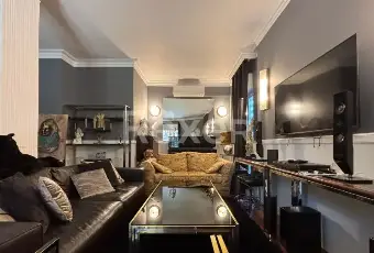Rexer-Roma-ELEGANTE-VILLINO-CON-FINITURE-DI-PREGIO-SU-PI-LIVELLI-CON-GIARDINO-Altro