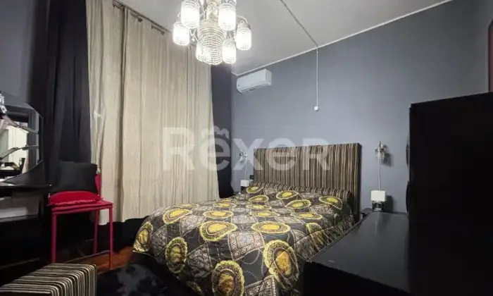Rexer-Roma-ELEGANTE-VILLINO-CON-FINITURE-DI-PREGIO-SU-PI-LIVELLI-CON-GIARDINO-Altro