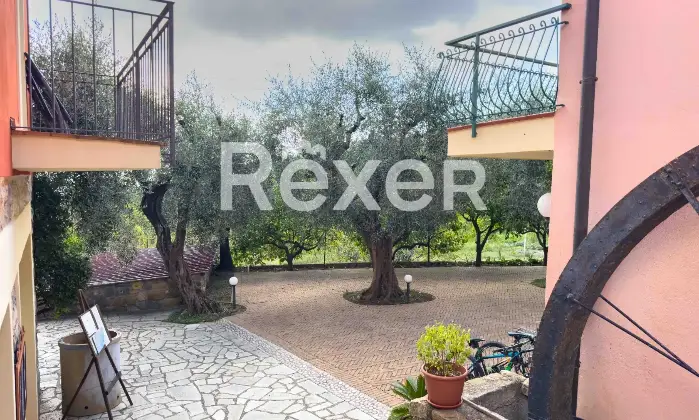 Rexer-Diano-Arentino-IM-Magnifico-BB-con-azienda-agricola-Altro