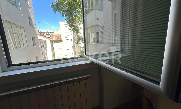 Rexer-Trieste-Accogliente-Trilocale-con-balcone-verandato-Altro