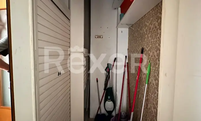 Rexer-Trieste-Accogliente-Trilocale-con-balcone-verandato-Altro