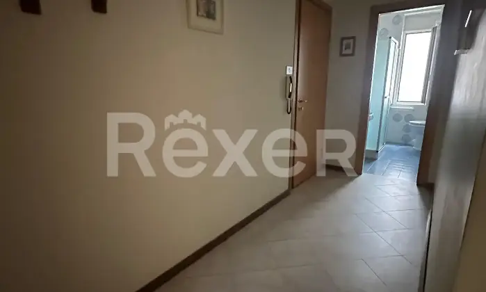 Rexer-Trieste-Accogliente-Trilocale-con-balcone-verandato-Altro