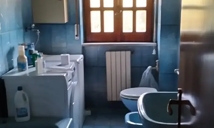 Rexer-Airola-Privato-vende-fabbricato-indipendente-e-residenziale-Bagno