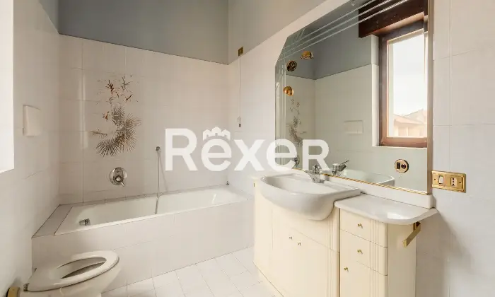 Rexer-Bollate-Soluzione-Indipendente-in-Prossimit-del-Centro-Altro