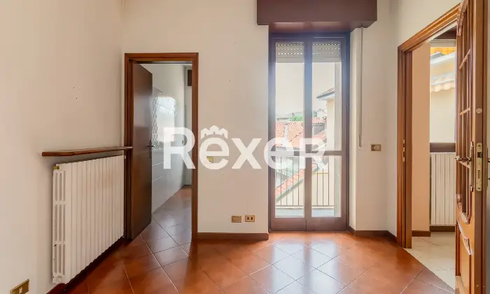 Rexer-Bollate-Soluzione-Indipendente-in-Prossimit-del-Centro-Altro