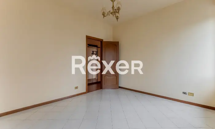 Rexer-Bollate-Soluzione-Indipendente-in-Prossimit-del-Centro-Altro