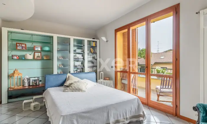 Rexer-Biassono-Appartamento-su-due-livelli-con-terrazzo-cantina-e-box-doppio-Altro