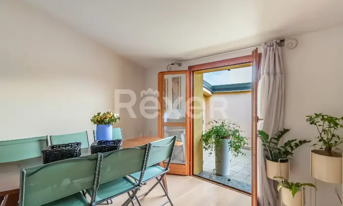 Rexer-Biassono-Appartamento-su-due-livelli-con-terrazzo-cantina-e-box-doppio-Altro
