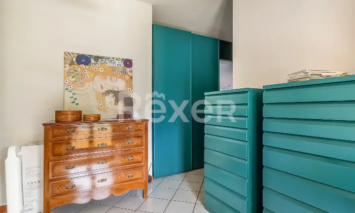 Rexer-Biassono-Appartamento-su-due-livelli-con-terrazzo-cantina-e-box-doppio-Altro