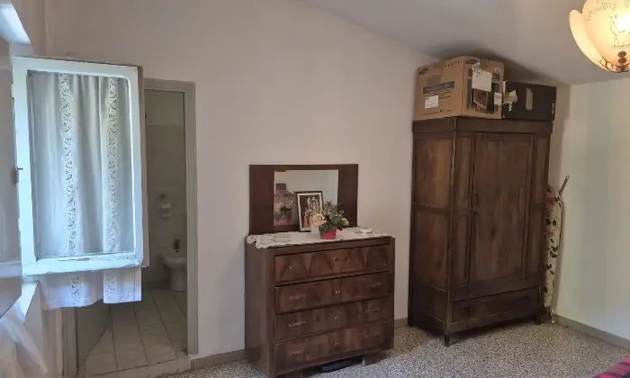 Rexer-Scheggia-e-Pascelupo-Vendesi-immobile-su-tre-livelli-Localit-Campitello-Scheggia-e-Pascelupo-PG-Altro