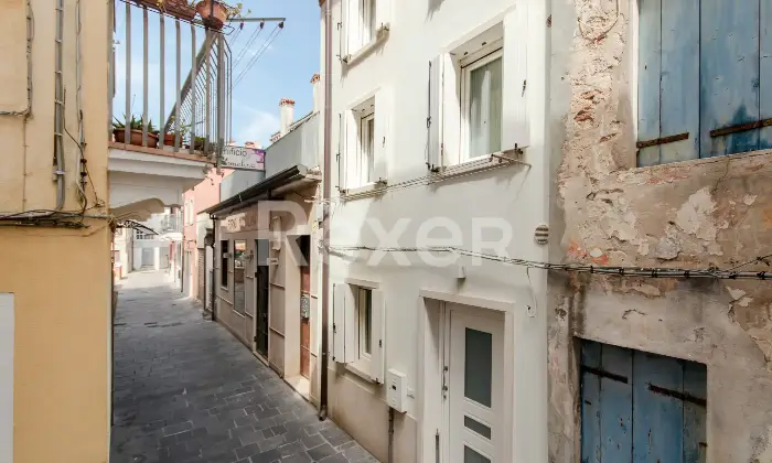 Rexer-Chioggia-Casa-accostata-terracielo-su-tre-livelli-Altro