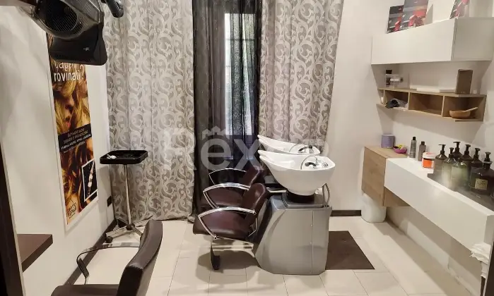 Rexer-Roma-Via-Giovanni-Ansaldo-Locale-commerciale-Altro