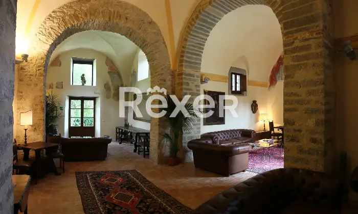 Rexer-Pietralunga-Ex-Abbazia-dei-monaci-benedettini-trasformata-in-Boutique-Hotel-con-piscina-ristorante-e-terreni-Altro
