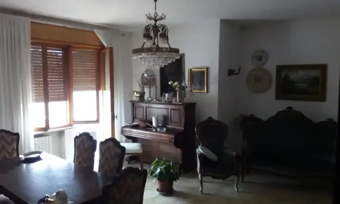 Rexer-Petriano-Casa-indipendente-libera-su-lati-con-giardino-Altro