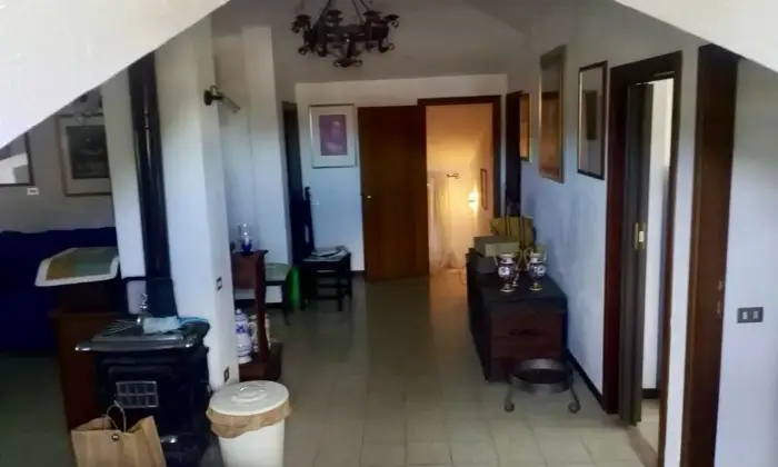 Rexer-Petriano-Casa-indipendente-libera-su-lati-con-giardino-Altro