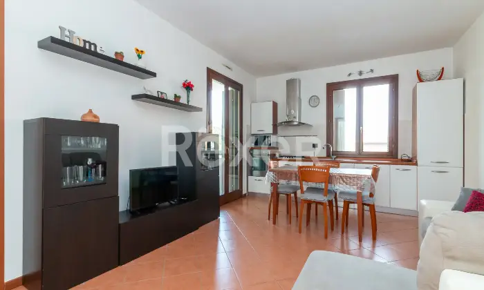 Rexer-Verderio-Inferiore-Bilocale-a-reddito-con-doppia-terrazza-e-vista-aperta-sul-verde-Altro