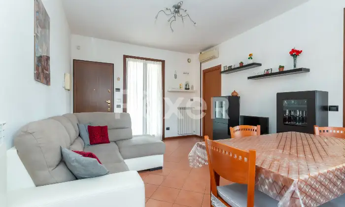 Rexer-Verderio-Inferiore-Bilocale-a-reddito-con-doppia-terrazza-e-vista-aperta-sul-verde-Altro