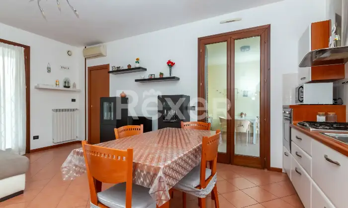 Rexer-Verderio-Inferiore-Bilocale-a-reddito-con-doppia-terrazza-e-vista-aperta-sul-verde-Altro