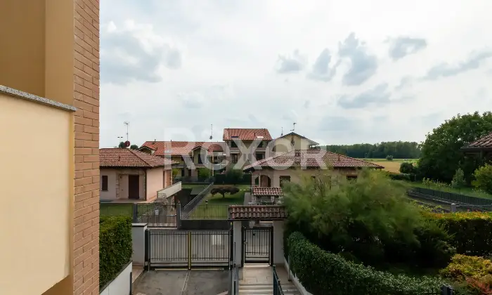 Rexer-Verderio-Inferiore-Bilocale-a-reddito-con-doppia-terrazza-e-vista-aperta-sul-verde-Altro