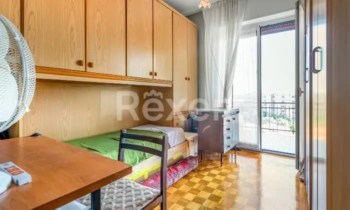 Rexer-Garbagnate-Milanese-Tre-locali-con-cucina-abitabile-ultimo-piano-Altro
