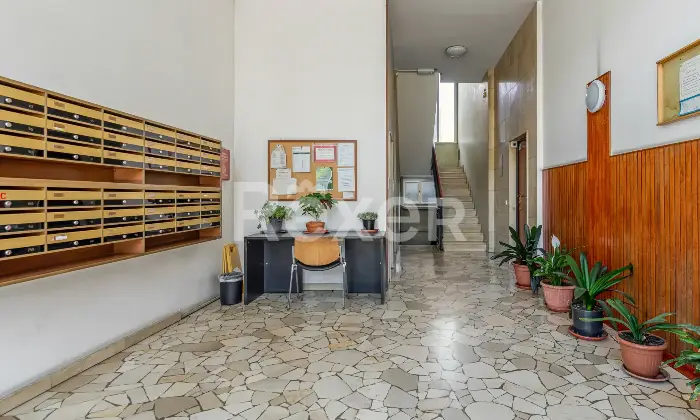 Rexer-Garbagnate-Milanese-Tre-locali-con-cucina-abitabile-ultimo-piano-Altro