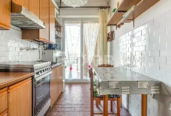 Rexer-Garbagnate-Milanese-Tre-locali-con-cucina-abitabile-ultimo-piano-Altro