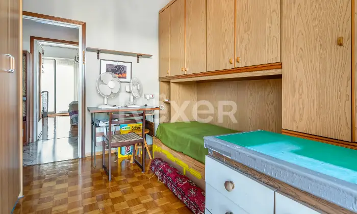 Rexer-Garbagnate-Milanese-Tre-locali-con-cucina-abitabile-ultimo-piano-Altro