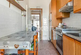 Rexer-Garbagnate-Milanese-Tre-locali-con-cucina-abitabile-ultimo-piano-Altro
