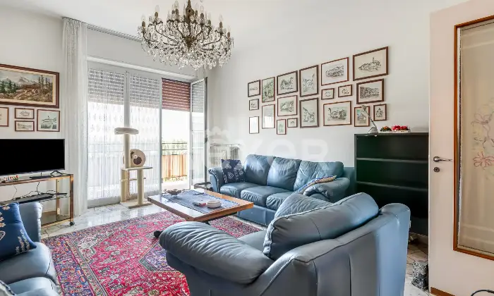 Rexer-Garbagnate-Milanese-Tre-locali-con-cucina-abitabile-ultimo-piano-Altro